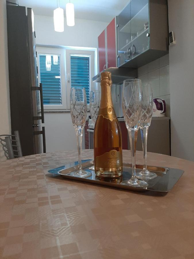 Apartments Borna Драге Екстер'єр фото